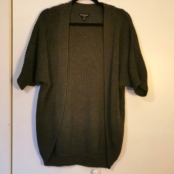 🍄 Street Society  Short sleeve Sweater, Size Large - Picture 4 of 8
